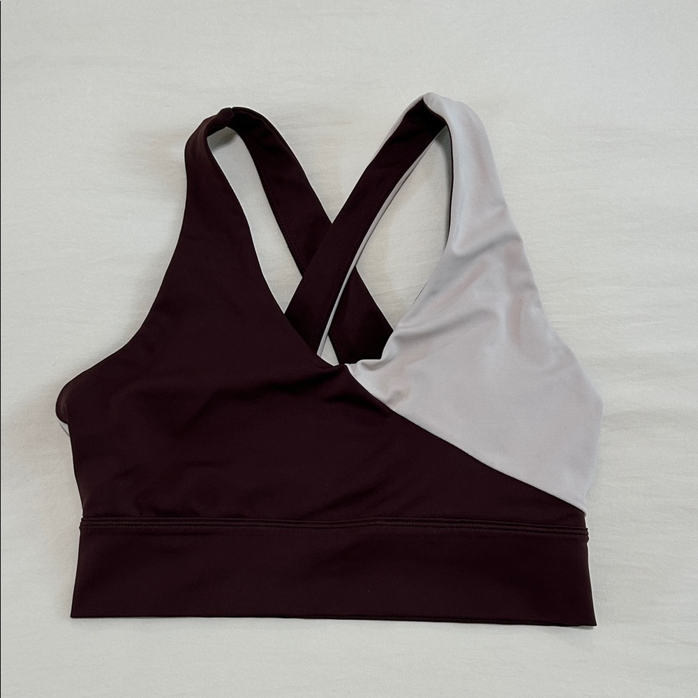 Wilo The Label Women’s Sports Bra. Size Medium. See description.